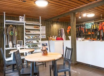 finland/nuuksio-national-park/shop/natura-viva-nuuksio-cafe-haukka-haukanpesan-vuokraamo-ja-sauna