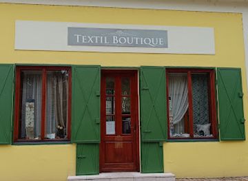 hungary/central-transdanubia/shop/textil-boutique