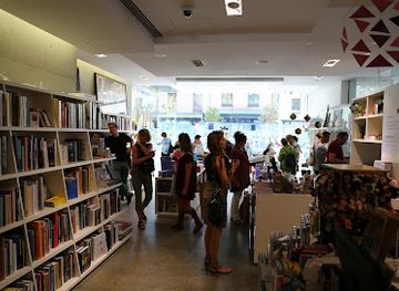 australia/sydney/the-rocks/shop/mca-store-australia