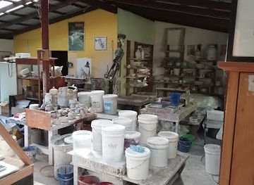 norfolk-island/two-chimneys/shop/cottage-ceramics