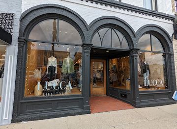 wisconsin/lake-geneva/shop/lucca-lifestyle