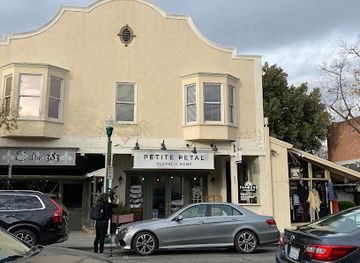 california/campbell/shop/petite-petal