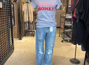 texas/west-texas/shop/honey-badger-ranch-t-shirt-co