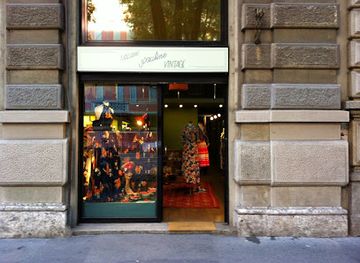 italy/milan/shop/madame-pauline-vintage