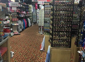 california/hollywood/shop/hollywood-sports-gifts