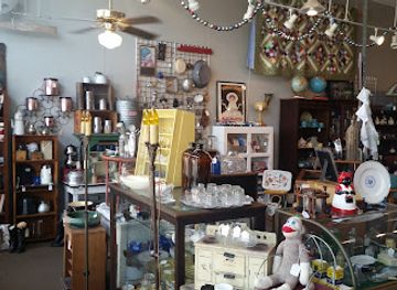 louisiana/lake-maurepas/shop/b2-antiques