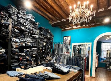 italy/lucca/shop/fat-mama-vintage