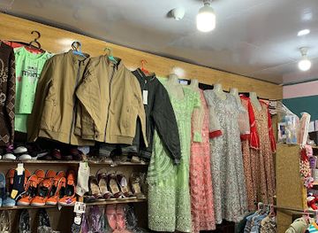 pakistan/shandur-top/shop/doulat-garments