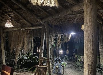 mozambique/lake-niassa/shop/guia-mocambique-travel