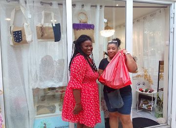 curacao/caracas-bay/shop/projektwinkel-bijzondere-vrouw