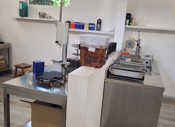 seychelles/ile-souris/shop/island-scent-distillery