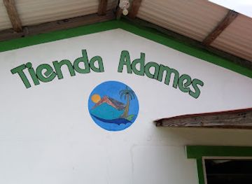 panama/san-blas-islands/shop/tienda-adames