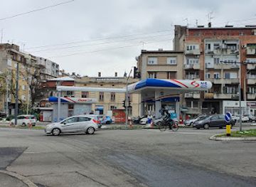 serbia/nis/stari-grad/shop/nis-petrol-francuska