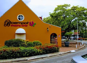 curacao/groot-santa-martha/shop/zuikertuin-mall
