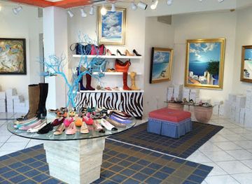 florida/naples-beach/shop/valentina-italian-shoes