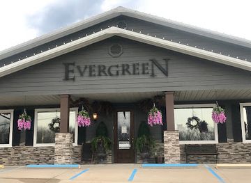 missouri/lake-of-the-ozarks/shop/evergreen