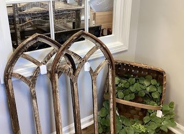 alabama/dothan/shop/aubree-jo-s-furniture-antiques-more