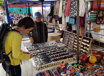 ecuador/otavalo/shop/plaza-de-ponchos