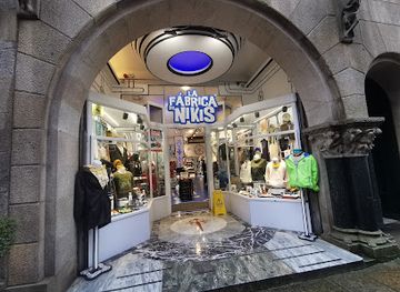 spain/camino-de-santiago/shop/la-fabrica-de-nikis-villar