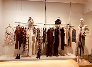 spain/ibiza/shop/om-ibiza-multibrand-fashion-boutique