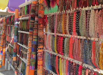 guatemala/panajachel/shop/mercado-de-artesanias