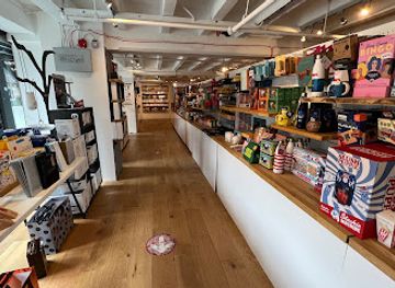 united-kingdom/london/south-bank/shop/brand-academy-independent-gift-shop