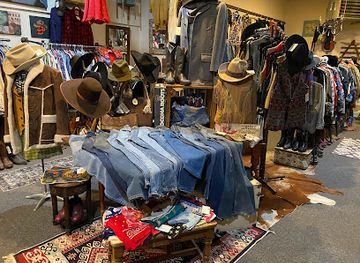 montana/the-tobacco-root-mountains/shop/m-m-vintage