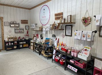 nebraska/eastern-nebraska/shop/the-lantern-boutique