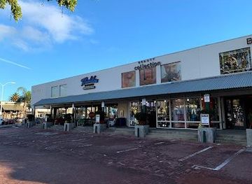 california/burbank/shop/malibu-country-mart