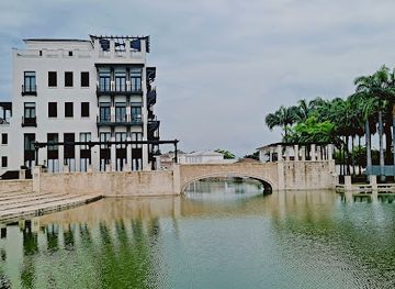 ecuador/guayas-region/shop/plaza-lagos