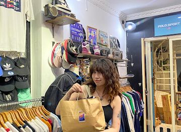 vietnam/hue/phu-hoi/shop/crowdow-vintage-store