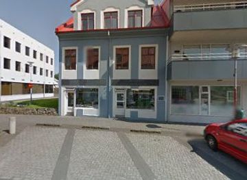 iceland/hafnarfjordur/shop/nonni-gull