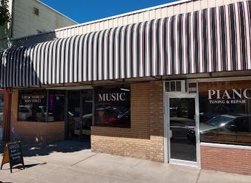 oregon/klamath-falls/shop/a-music-store-on-main-street