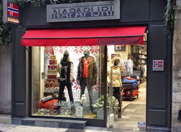 france/la-rochelle/shop/napapijri-la-rochelle