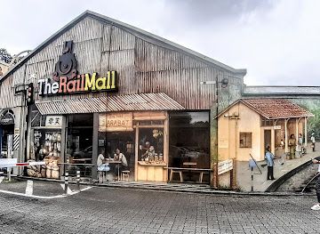 singapore/bukit-timah-nature-reserve/shop/the-rail-mall