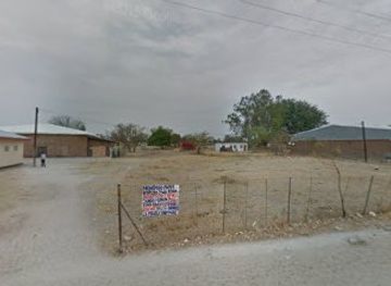 botswana/tsodilo-hills/shop/sefalana-shoppers-shakawe