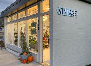 michigan/traverse-city/shop/eb2-vintage
