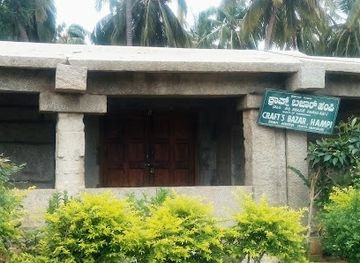 india/hampi/shop/craft-s-bazar-hampi