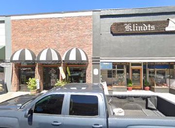 oregon/the-dalles/shop/breezeway-antiques-gifts