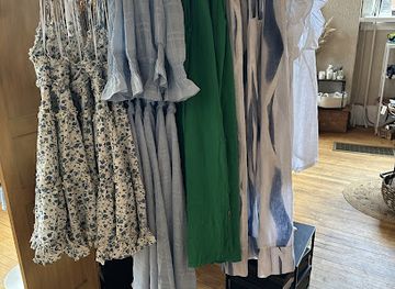 new-york/syracuse/downtown-syracuse/shop/la-veranda-lifestyle-boutique-home-of-chazah-creations-tehora-organic-skin-care