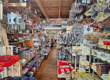 north-carolina/blue-ridge-mountains/shop/bloomfield-s-of-flat-rock