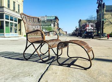 wisconsin/milwaukee/bay-view/shop/bc-modern