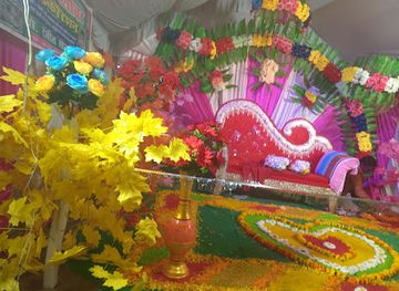 india/lucknow/charbagh/shop/royal-the-model-shop