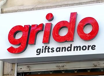 azerbaijan/baku/nizami-street/shop/gridoaz-gift-shop