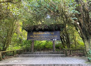 thailand/doi-inthanon-national-park/shop/yoht-doii-in-ton-ton