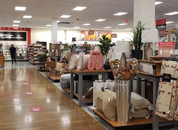 west-virginia/martinsburg/shop/t-j-maxx