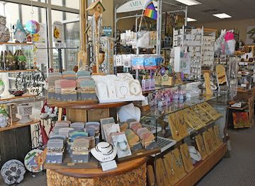 illinois/rock-river-valley/shop/shine