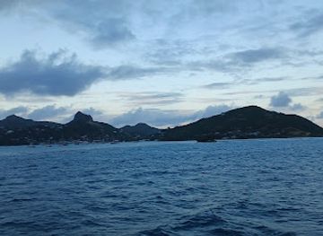 saint-vincent-and-the-grenadines/tobago-cays-marine-park/shop/hutchinson-s-variety-store