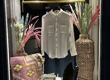 maine/kennebunkport/shop/la-la-luna