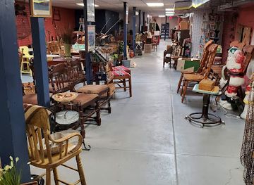 nebraska/grand-island/shop/clutter-bug-antiques